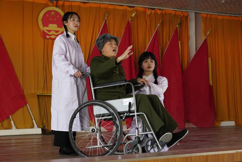 《大爱无疆》舞台剧.jpg