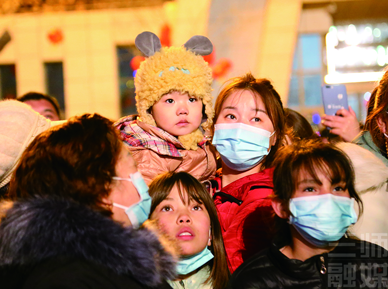 团团圆圆过大年