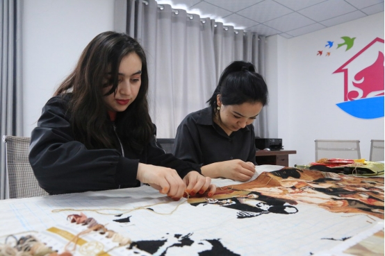 五师八十六团：基层文化建设点亮职工群众多彩生活