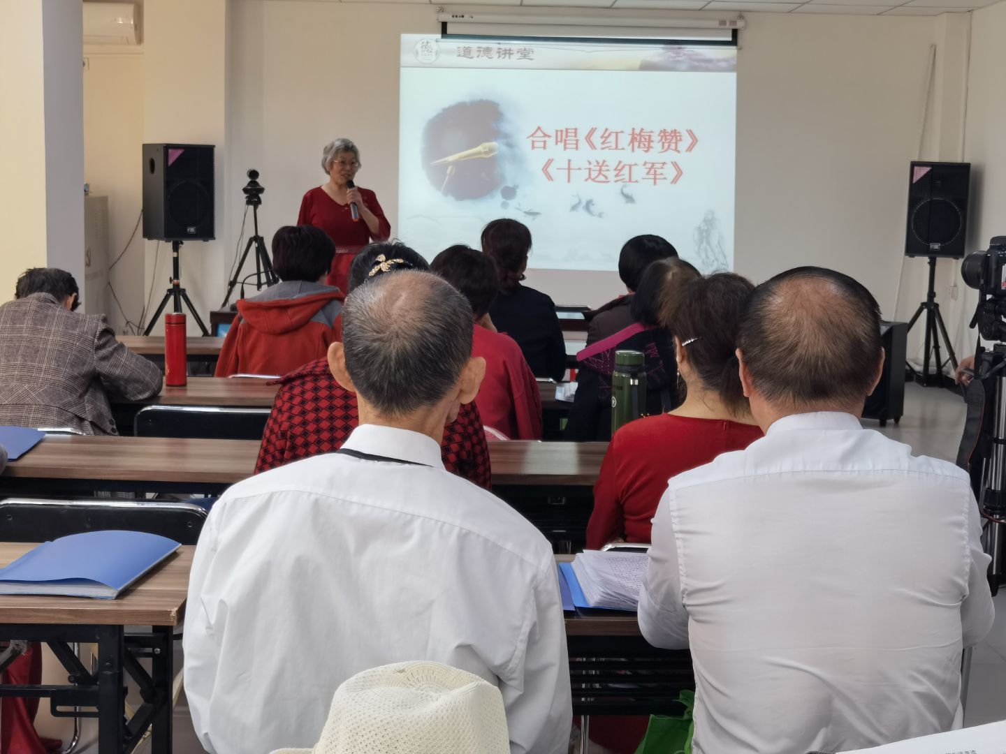 向阳街道22-2社区开展“缅怀先烈讲述烈士事迹”道德讲堂活动.jpg
