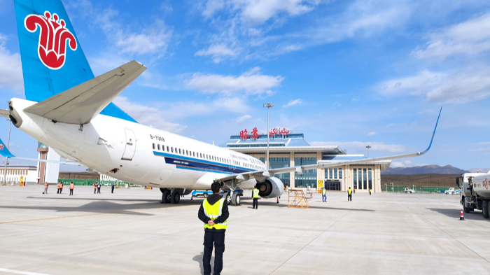 新疆首个高原机场正式投入运营！