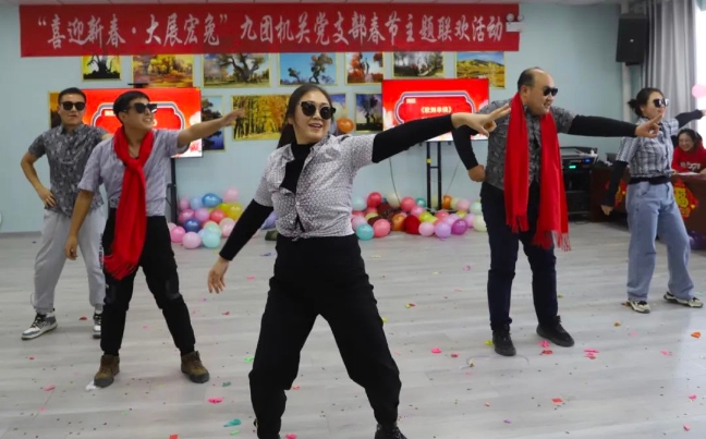 党建办｜歌舞串烧.jpg
