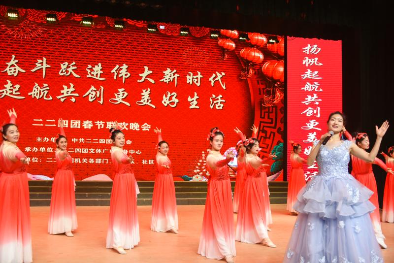 歌伴舞《美丽中国》 (1).jpg