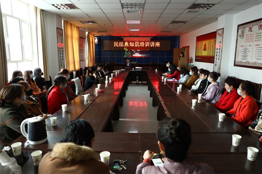 律师宣传民法典.jpg
