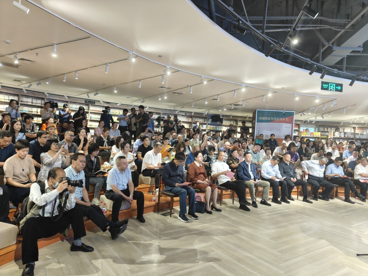 刘亮程长篇小说《本巴》分享会暨读者见面会现场 梁艳 摄