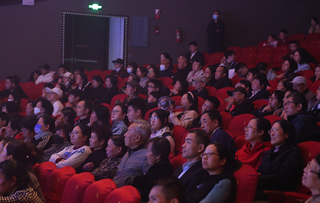 演出现场 兵团豫剧团供图