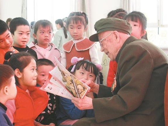 兵团：凡人微光，也能处处闪烁