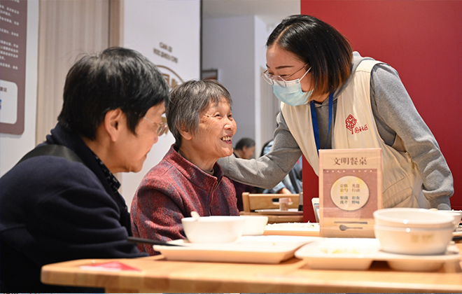 “把心贴近人民”——解码“四下基层”