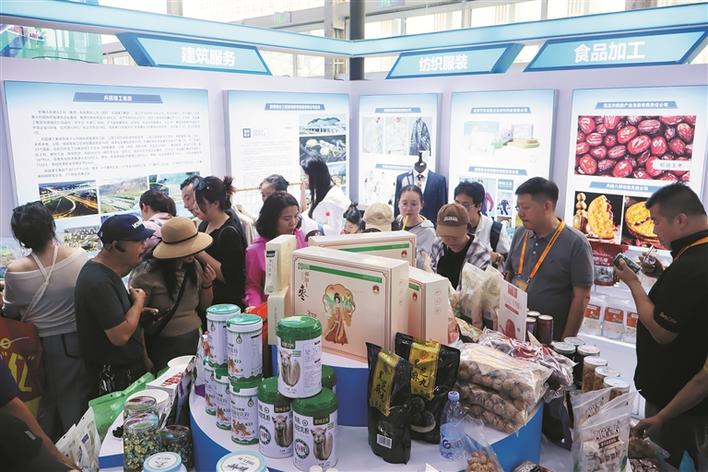 一方展区 万千气象——兵团参展2025年中国国际服务贸易交易会走笔