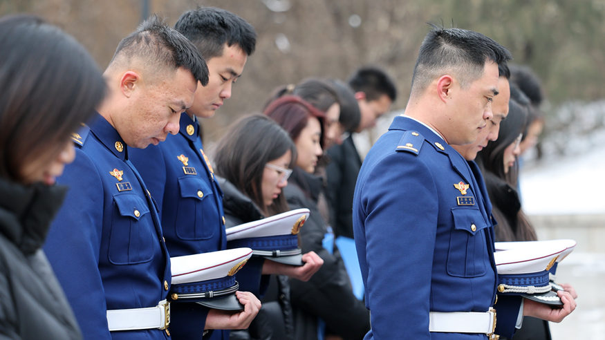 各地举行国家公祭日悼念活动