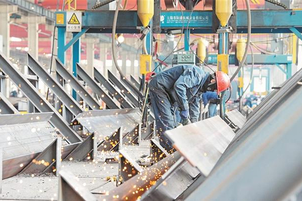 兵团持续巩固壮大实体经济根基——筑牢经济“压舱石” 打造发展“强引擎”