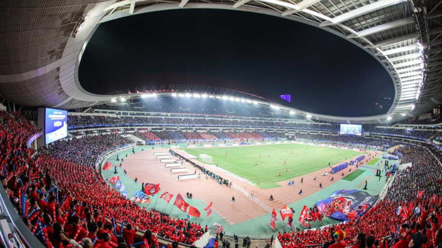 年终稿丨中国足球这一年：国足沉浮与“城超”燎原