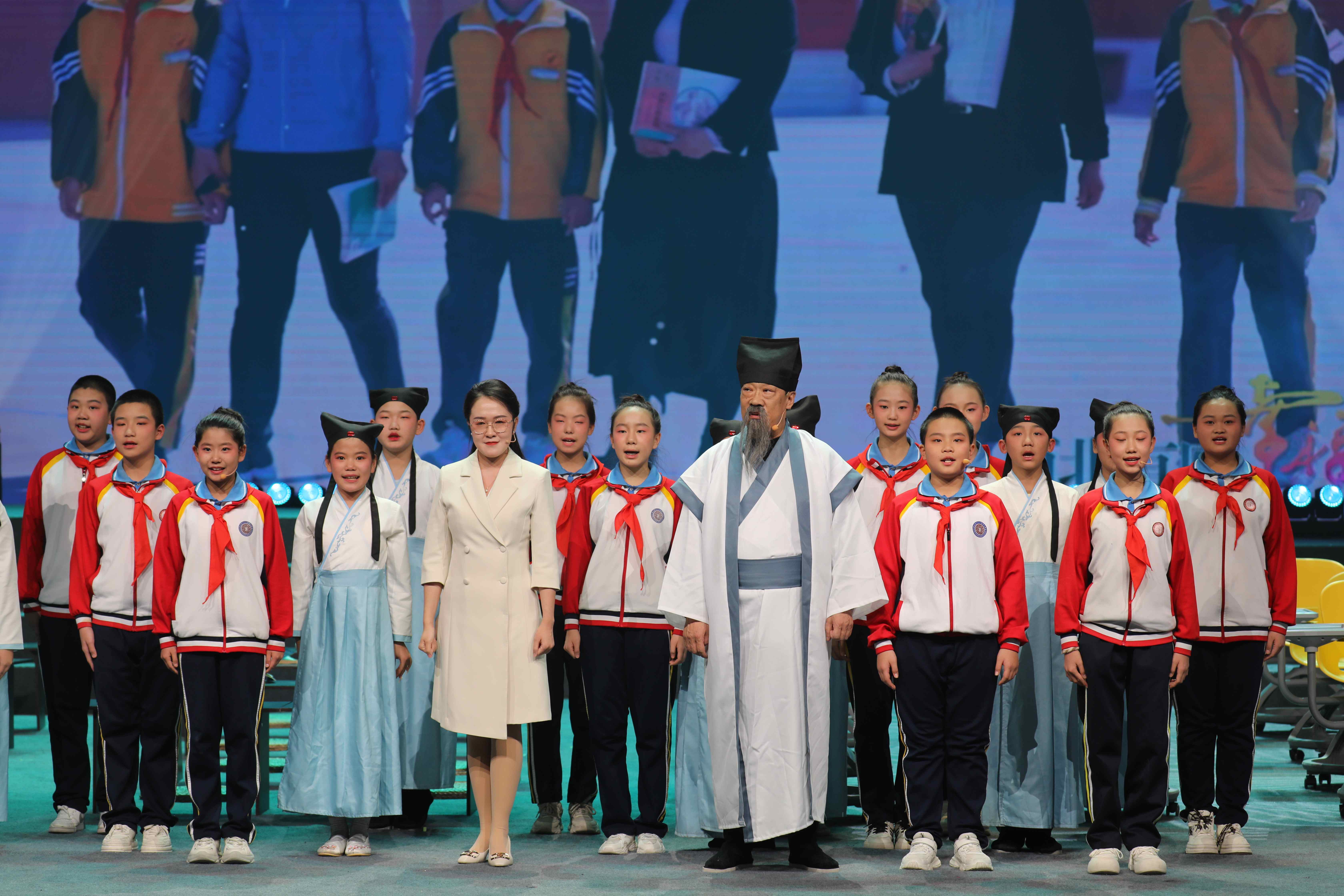 “诵古今经典 传中华文明”经典诵读优秀作品展演在十师北屯市举行