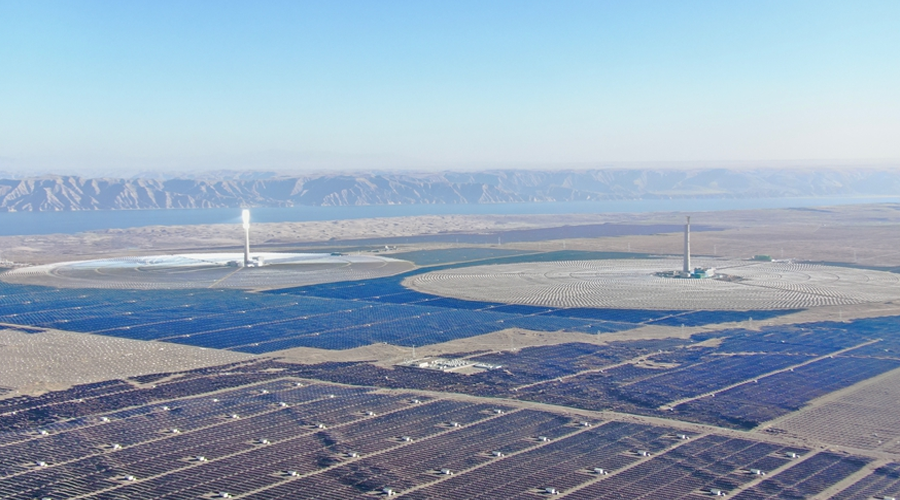 在世界屋脊守护美丽地球——“瓦里关曲线”见证全球气候治理的中国担当