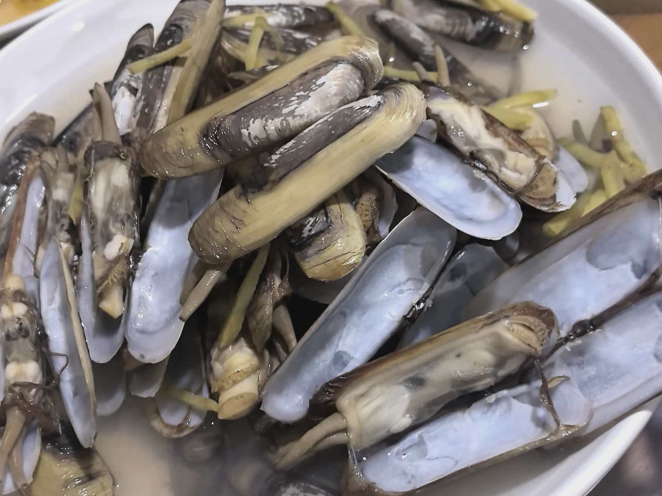 煮熟的三门缢蛏。.jpg