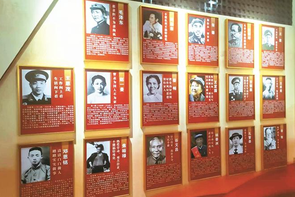 穿越沙海 致敬老兵——在行走阅读中感受十四师昆玉市