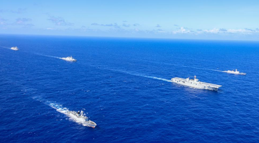 年轻的战舰年轻的兵——记海军海南舰