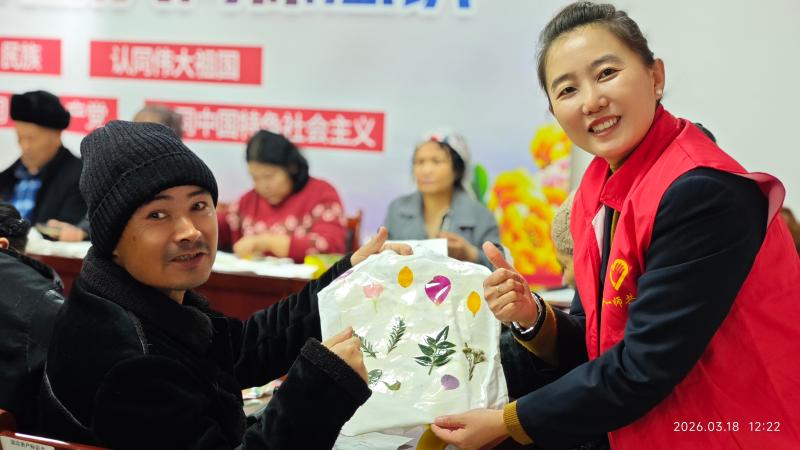 兵团多家单位联合开展绿色公益志愿服务活动。 (4).jpg