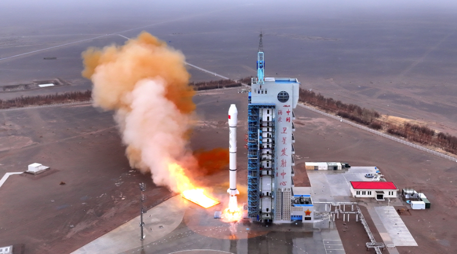 我国成功发射试验三十三号卫星