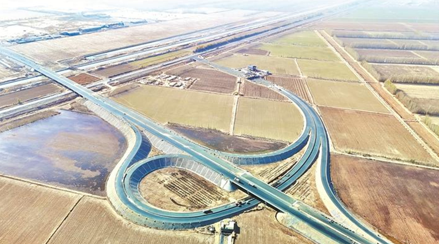 项目建设“拉满弦” 冲刺发展新目标