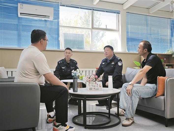 点滴聚真情 细处显担当——记全国“枫桥式公安派出所”十二师三坪垦区公安局头屯河派出所