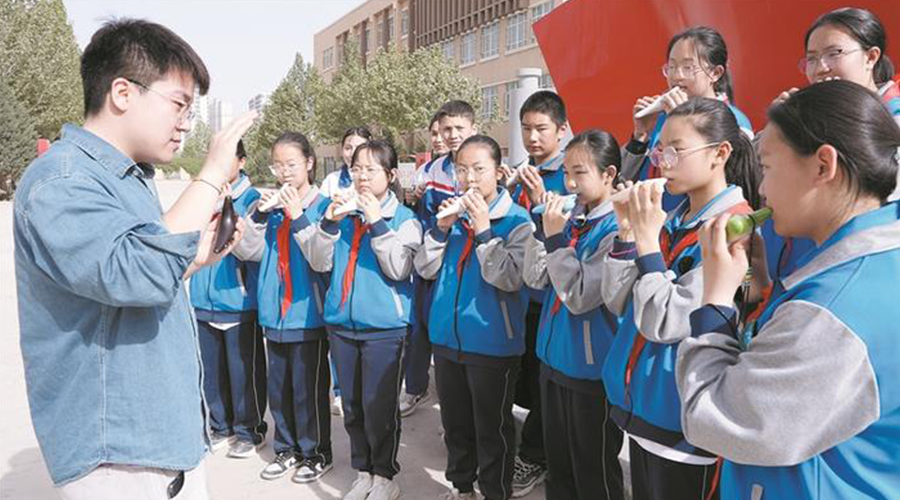 雅韵润童心 艺脉续芳华——兵团中小学以美育人弘扬兵团精神