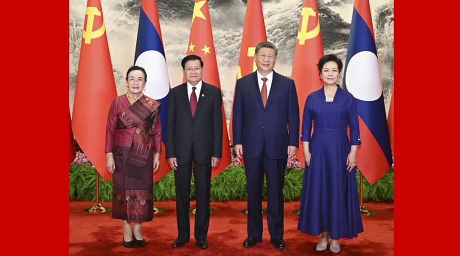 习近平同老挝人革党中央总书记、国家主席通伦会谈