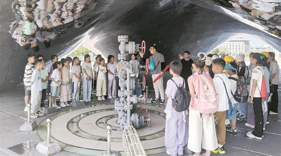兵地共建：以行走课堂筑长效育人之路