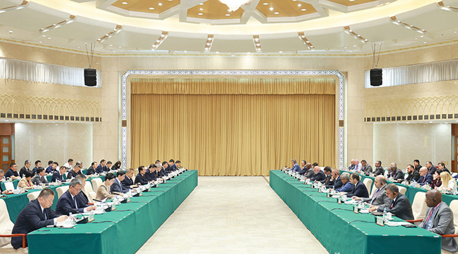 陈小江艾尔肯·吐尼亚孜会见出席2026年反恐国际研讨会中外嘉宾
