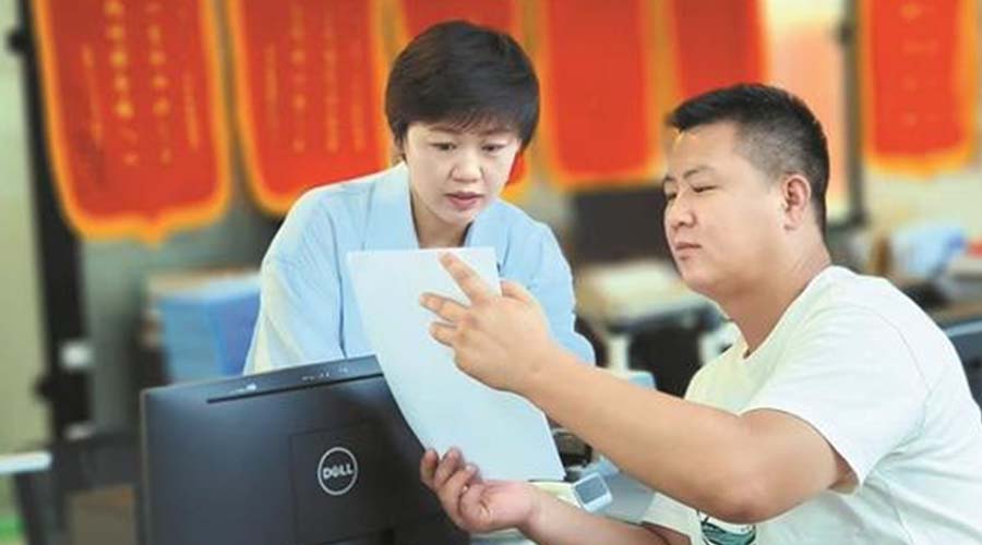 咱兵团人丨吴琰：韶华栖漠 长路如歌