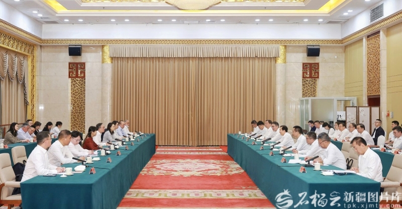 陈小江会见香港特别行政区政府律政司司长林定国