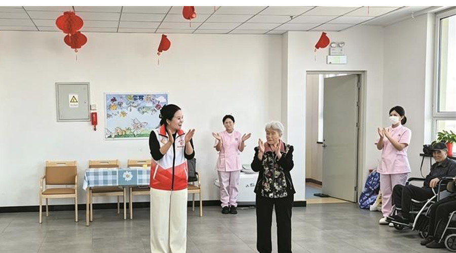 一张智慧网 守护“夕阳红”——看六师奇台农场养老服务如何“精准滴灌”老年群体