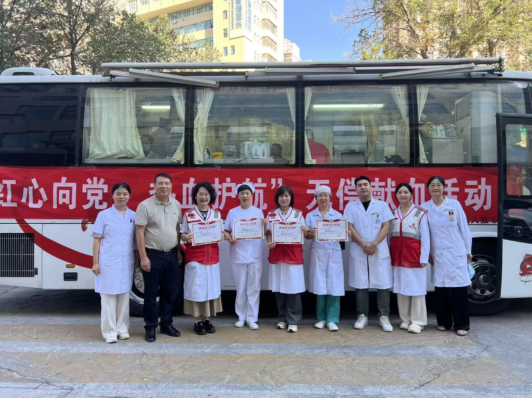 合影留念.jpg
