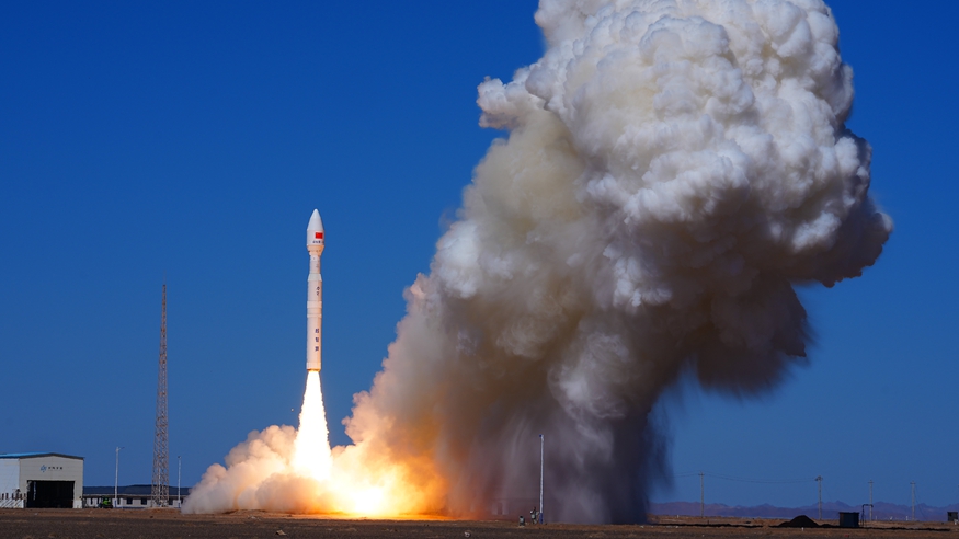 我国成功发射秦岭卫星01、02星等9颗卫星