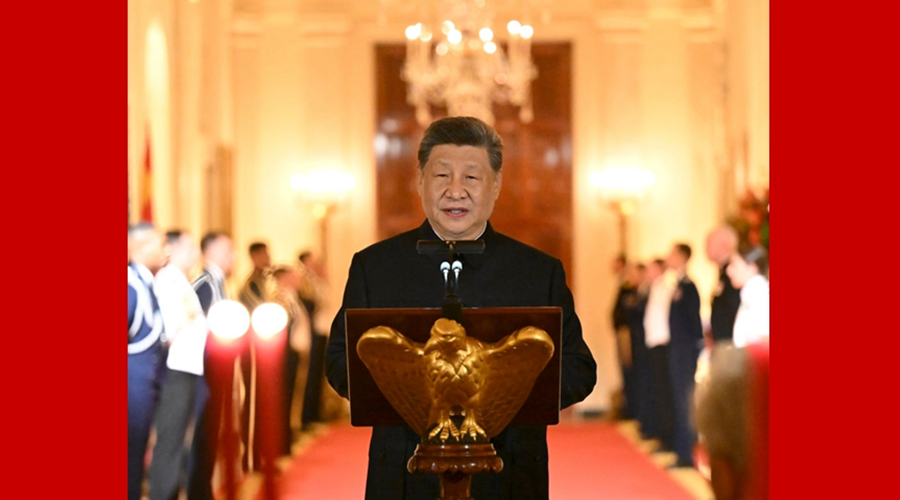 习近平和彭丽媛出席特朗普总统夫妇举行的欢迎宴会