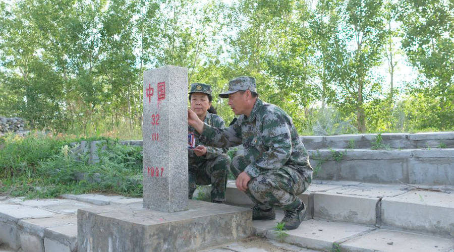 我为祖国守边防丨界河边的夫妻哨