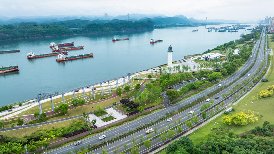 推进碳市场建设助力绿色低碳转型观察