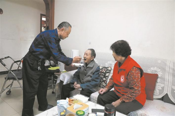 情暖重阳 银龄生辉